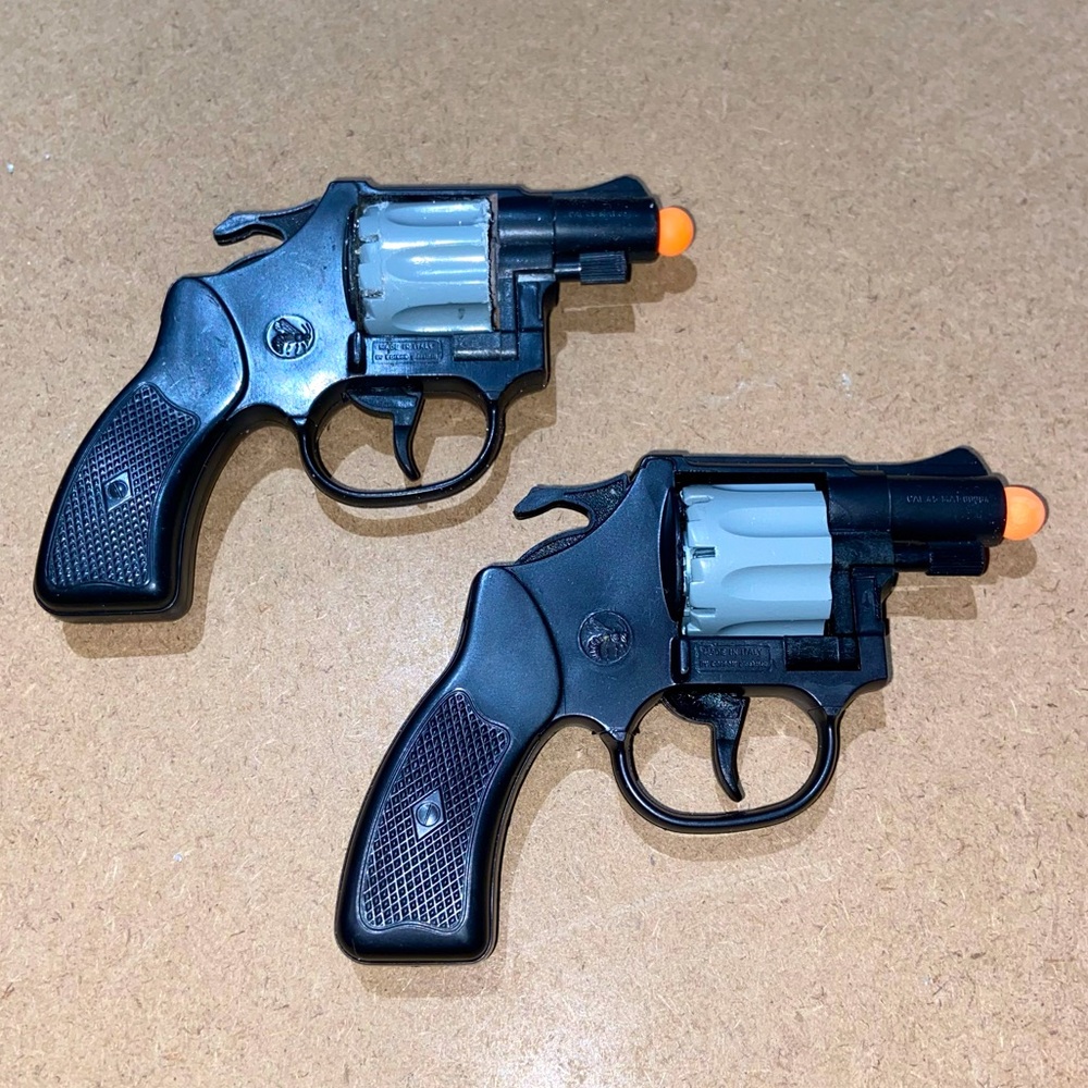 VINTAGE WASP CAP GUN Toys By Edison Made In Italy Lot Of 2ea